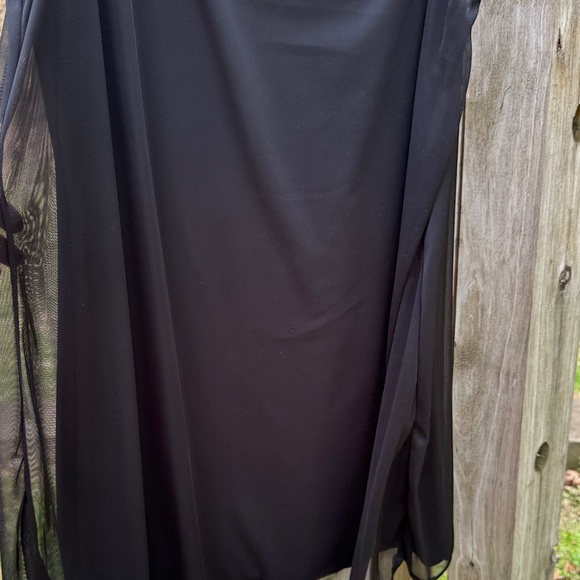 Classic Black Sleeveless Mini Dress with Pearl-Trim Neckline - Picture 7 of 9